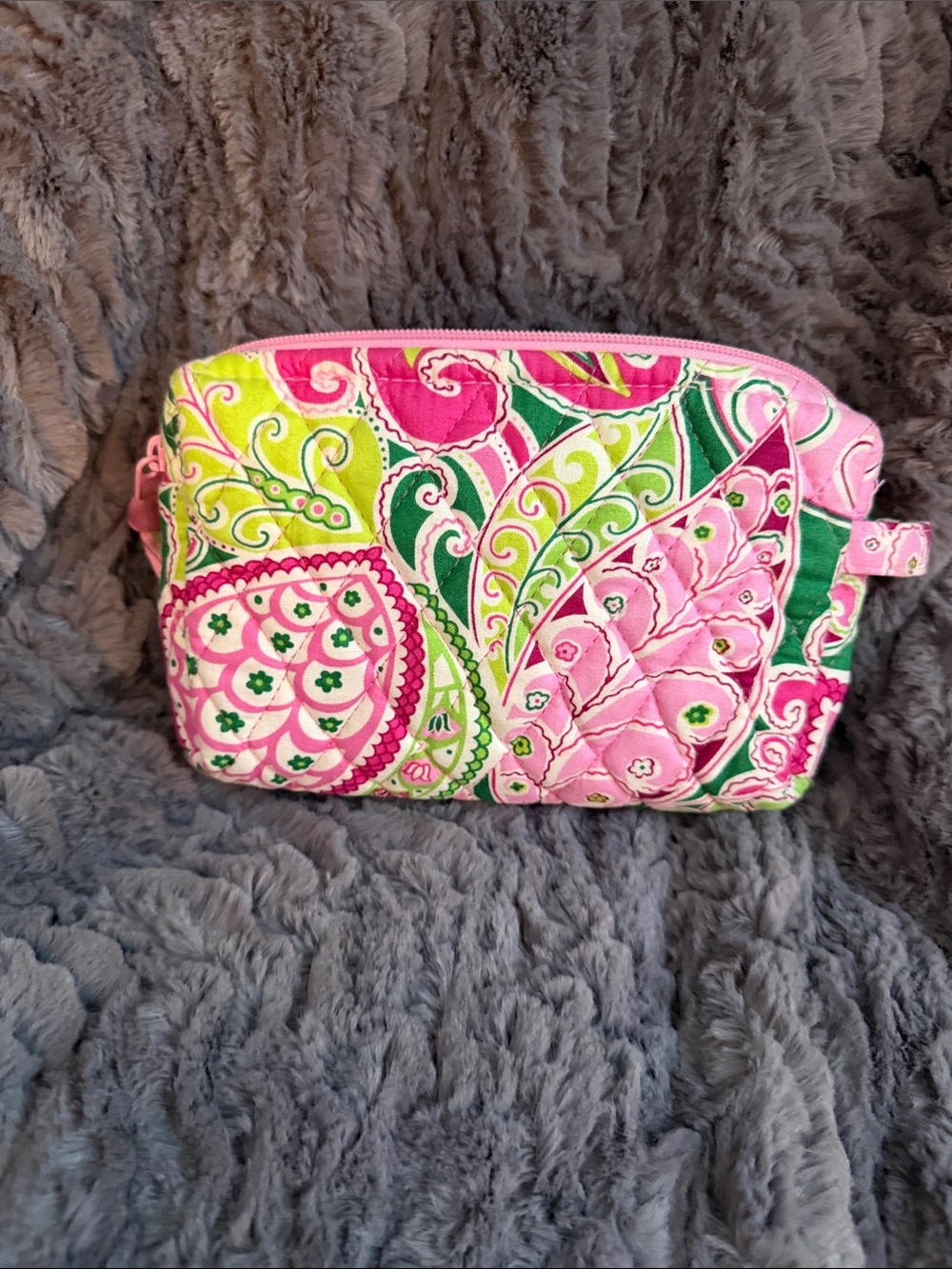 3 Vera Bradley Pink and Green Paisley Quilted cosmetic bags and card holder. - Picture 6 of 11